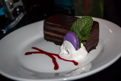 Crumbs photo 3